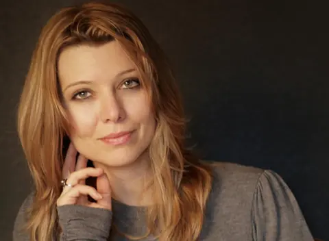 Elif Šafak: „Kada su žene podeljene, muškarci su ti koji profitiraju“ - slika 1