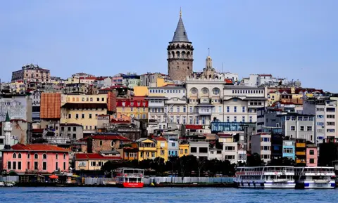 Prikaz knjige „Istanbul“ Betani Hjuz – bogata i živopisna istorija - slika 2