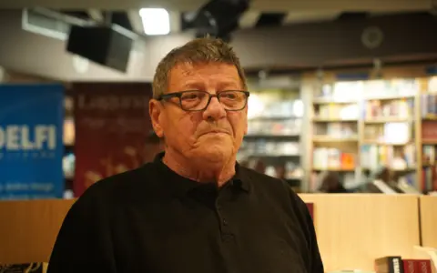 O Đinđiću i nama – predstavljena knjiga Svetislava Basare „Đinđić: memoari s onu stranu groba“ - slika 1