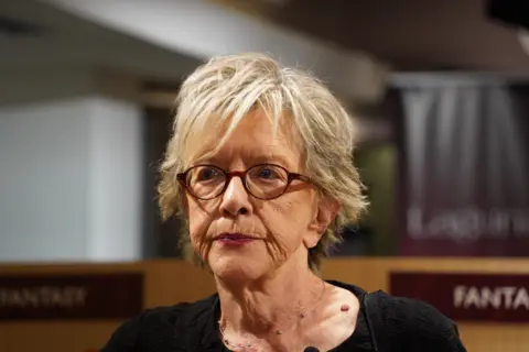 Slavenka Drakulić: Fokus na ženskom iskustvu - slika 1