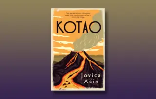 Prikaz romana „Kotao“: Aćinov književni kentaur