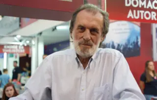 Vuk Drašković o romanu „Suđenje“: Profesor Jugoslav Avramović kao paradigma svih ljudi koji ne ćute