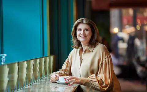 Simona Arnstet: Obožavam da pišem o jakim ženama - slika 1