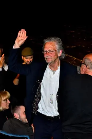 Intervju sa Peterom Handkeom: Ja sam na ovom svetu da bih uživao - slika 1