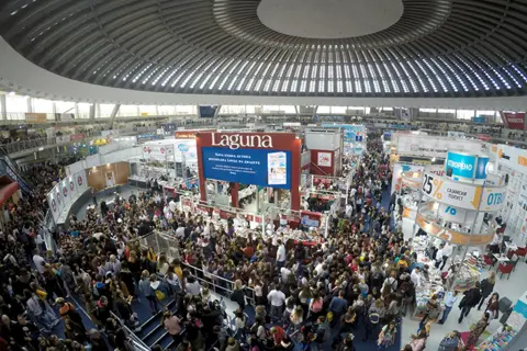 Petak na štandu Lagune – Raspored potpisivanja i aktivnosti - slika 1