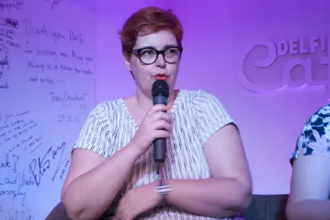 Rat u kojem su svi gubitnici - slika 2