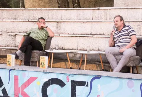 Roman „Kontraendorfin“ pisca Svetislava Basare predstavljen je 8. septembra u Doma kulture „Studentski grad“ - slika 3