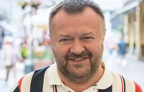 Branko Rosić: Ovde narod izlazi lakše na ulicu zbog političara nego zbog gubitka posla i gladi - slika 1