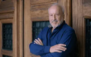 Nenad Novak Stefanović: Dvadeseti vek – vek aviona i logora