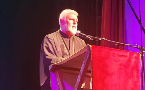 „Nebeska dvorišta“ vladike Grigorija zasijala u Bijelom Polju - slika 2