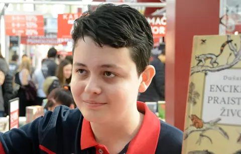 Dušan Krtolica srpsko čudo od deteta zadivio planetu svojim crtežima - slika 1