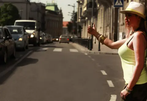 Seks i Beograd: Sa Mašom Rebić o mačo tipovima, kompleksima Keri Bredšo i orgijama na Tviteru - slika 3