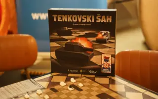Igrajmo se zajedno: U Bukmarker kafeteriji zaigran „Tenkovski šah“