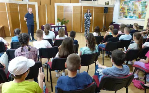 Promovisane knjige za decu Bojana Ljubenovića - slika 1