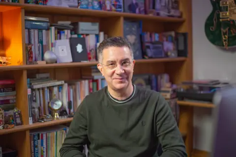 Rob Vilkins o Teriju Pračetu i životu s fusnotama - slika 1