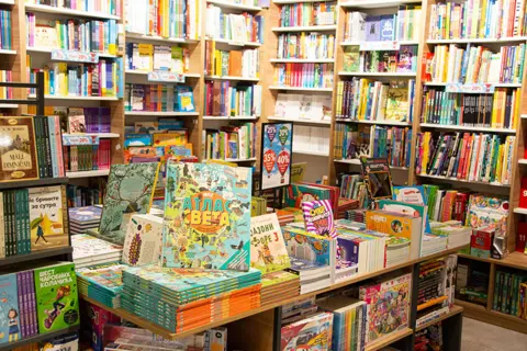 Uz knjige se lepše raste! - slika 1