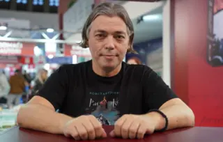 Dejan Stojiljković: Za knjigu je bitno da živi
