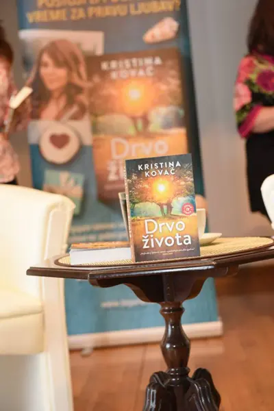 12795304-1709755175974790-4004900670596821421-n