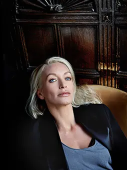 Autorka „Maestre“ L. S. Hilton proglašena za autorku godine po izboru časopisa Glamur - slika 1