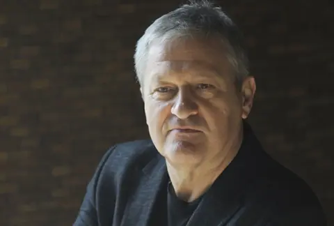 Dragan Velikić: Pisanje je sloboda koja se plaća - slika 1