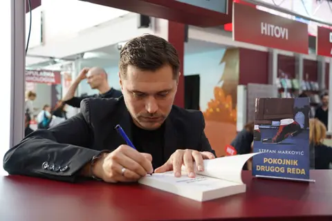 Stefan Marković: Mi živimo apsurd, pa mi nije bilo teško da o njemu pišem - slika 1