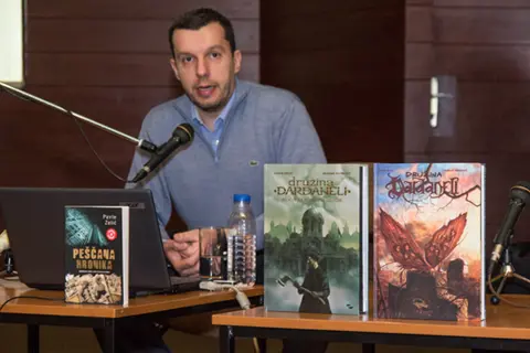 Uspešna promocija stvaralaštva Pavla Zelića, autora „Peščane hronike“ u Smederevu - slika 1