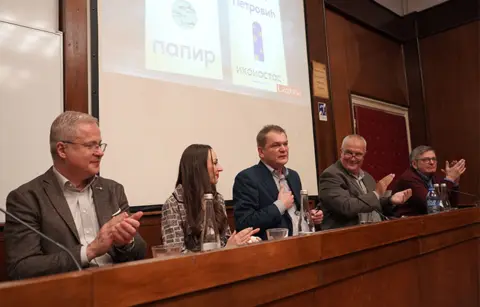 Književni događaj godine – održana promocija knjiga „Papir“ i „Ikonostas“ Gorana Petrovića - slika 1