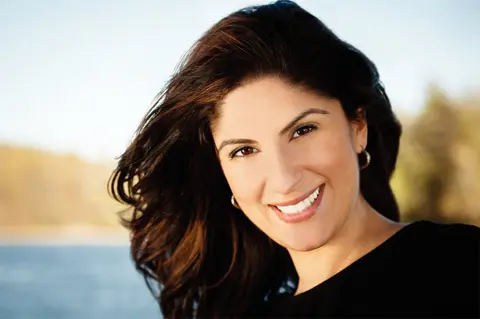 Intervju sa Nadijom Hašimi, autorkom i zastupnicom ženskih prava - slika 2