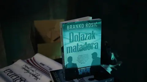 Ljubav. Zločin. Strast. Revolucija! – održana promocija knjige „Dolazak matadora“ Branka Rosića - slika 1
