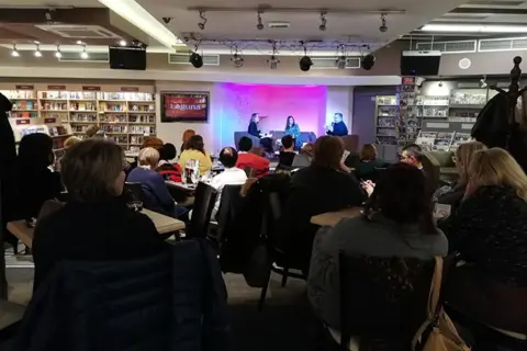 O ženskoj slobodi i samostalnosti i građenju lične sreće na 60. Laguninom književnom klubu - slika 1