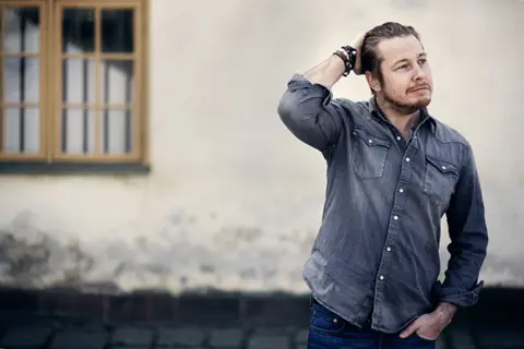 Fredrik Bakman: Šta se dešava kada se svet brzo menja - slika 1