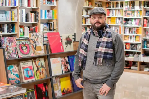 Đorđe Bajić: Književnost sam zavoleo čitajući Agatu Kristi - slika 1