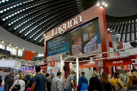 Četvrtak na štandu Lagune – Sajam knjiga 2017. - slika 1