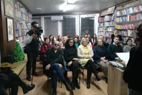 Ana Atanasković održala promociju u aleksandrovačkoj Narodnoj biblioteci - slika 2
