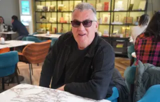 Zoran Kostić Cane: Uzmite „Ukrštene reči“ da vas poezija leči