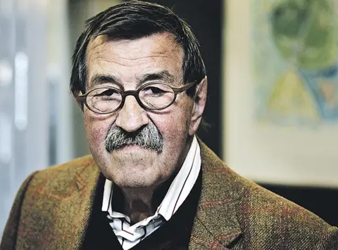 Grasove „Pseće godine“: Oluja ideja i provokacija - slika 2