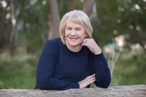 Iza knjige: „Cilkin put“ Heder Moris - slika 1