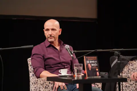 Iskreno i dobronamerno o depresiji u knjizi „Iz svoje kože – Život sa depresijom“ Aleksandra Stankovića - slika 1