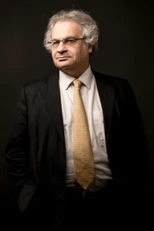 Za francusko-libanskog pisca Amina Malufa svet živi u „fascinantnoj“ ali „povremeno zastrašujućoj“ epohi - slika 1