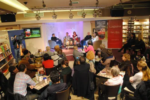 Predstavljena knjige Ljubice Arsić „Rajska vrata“ - slika 1