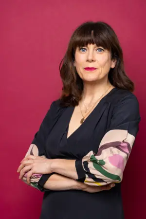 2.-Sarah-Freethy-AUTHOR-PHOTO-credit-James-Gillham