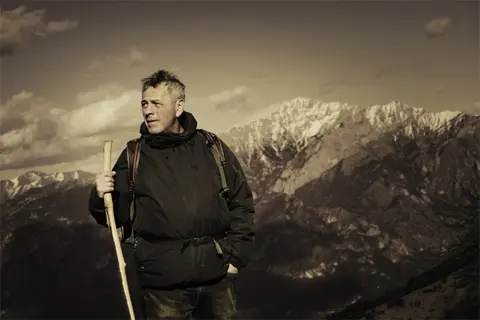 „Komo 2“, 8.880 dana kasnije: nastavak najvoljenijeg srpskog romana u 21. veku - slika 1