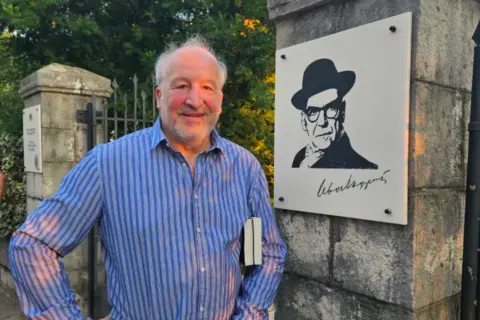 Održana promocija knjiga Nenada Novaka Stefanovića u Herceg Novom - slika 1