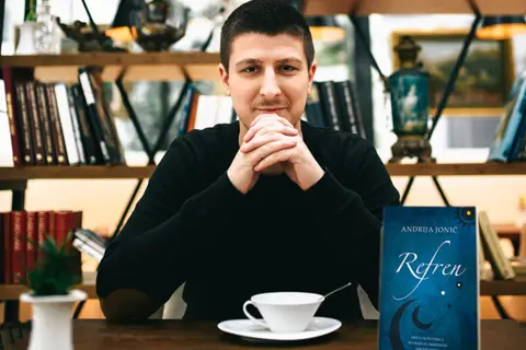 Andrija Jonić, autor romana „Refren“: „Samo iz duboke tame možemo iskreno razumeti svetlost“ - slika 1