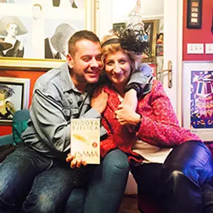 Poznate ličnosti uz Isidoru Bjelicu: promocija knjige „Sama“ na društvenim mrežama - slika 1