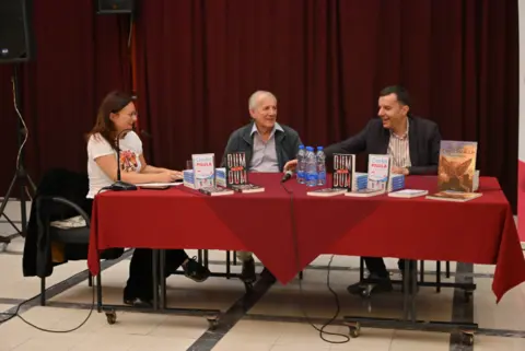 Pavle Zelić predstavio „Gorku pilulu“ u Rumi - slika 2