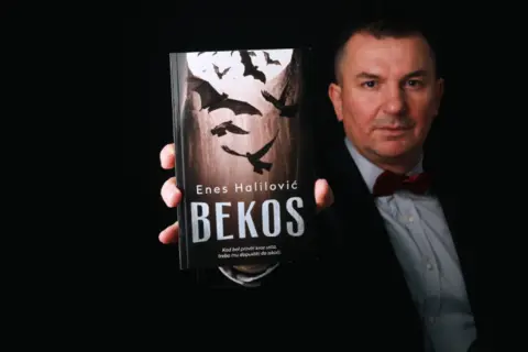Enes Halilović: Roman o deci koja nikad nisu odrasla, a to smo svi mi - slika 1