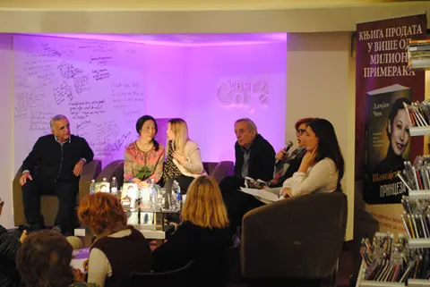 U knjižari Delfi SKC predstavljena knjiga „Šangajska princeza“ kineske književnice Danjan Čen - slika 1