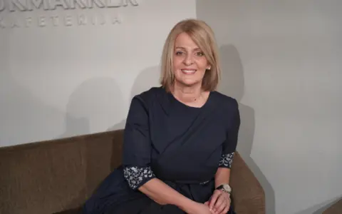 Čovek koji voli, veruje – održana promocija romana „Bastadur“ Jasenke Lalović - slika 1