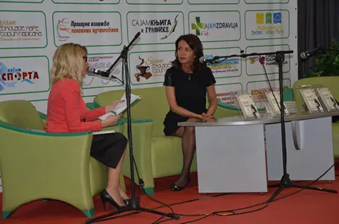 Uspešno gostovanje Lagune i njenih pisaca na Sajmu knjiga i grafike u Kragujevcu - slika 1